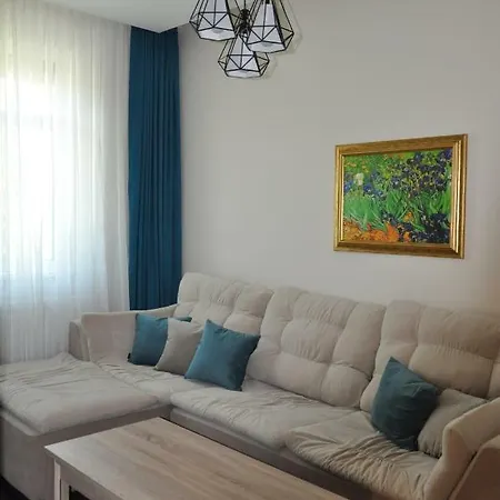 ирис Nyaraló Kjusztendil